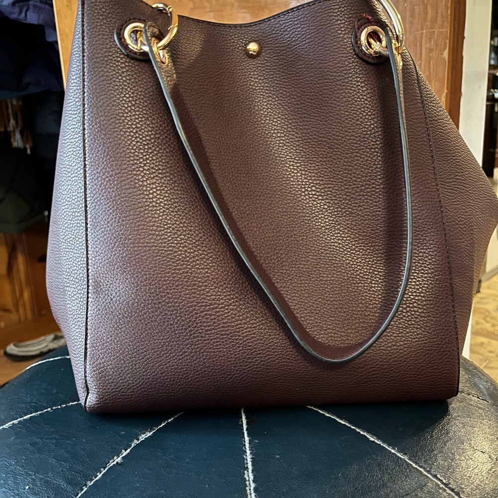 Elegant Wine Faux Leather Shoulder bag, bright red interior. 😁 Make an offer!